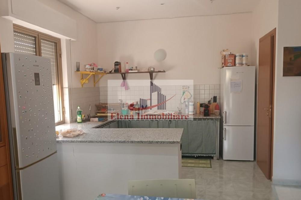 casa indipendente in vendita ad Alcamo in zona Alcamo Marina
