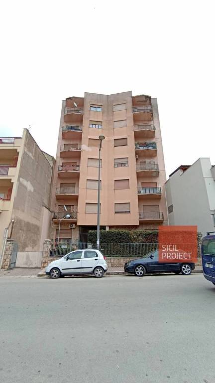 appartamento in vendita ad Alcamo in zona Centro Città