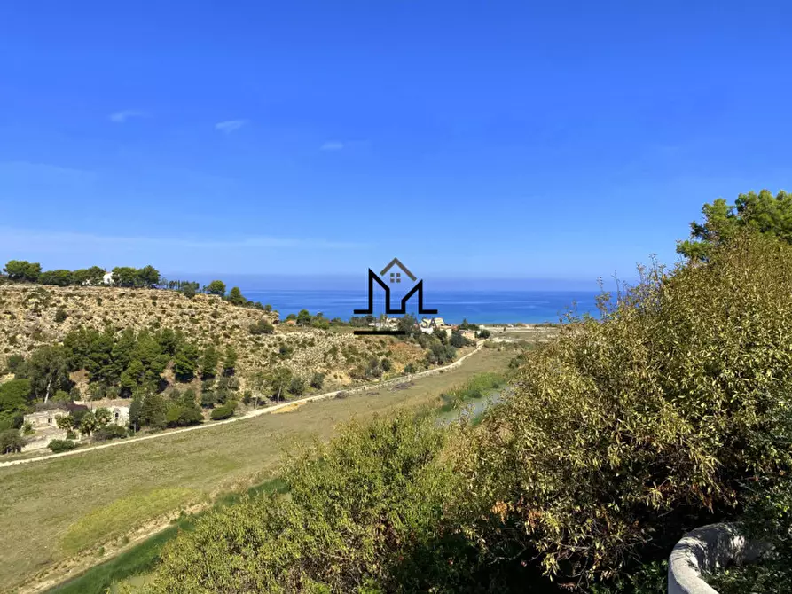 casa indipendente in vendita ad Alcamo in zona Alcamo Marina