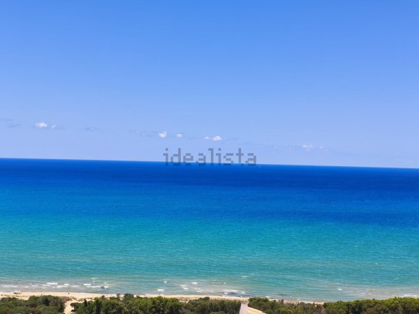 casa indipendente in vendita ad Alcamo in zona Alcamo Marina