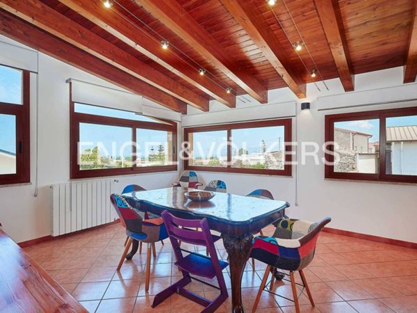 casa indipendente in vendita ad Alcamo in zona Alcamo Marina
