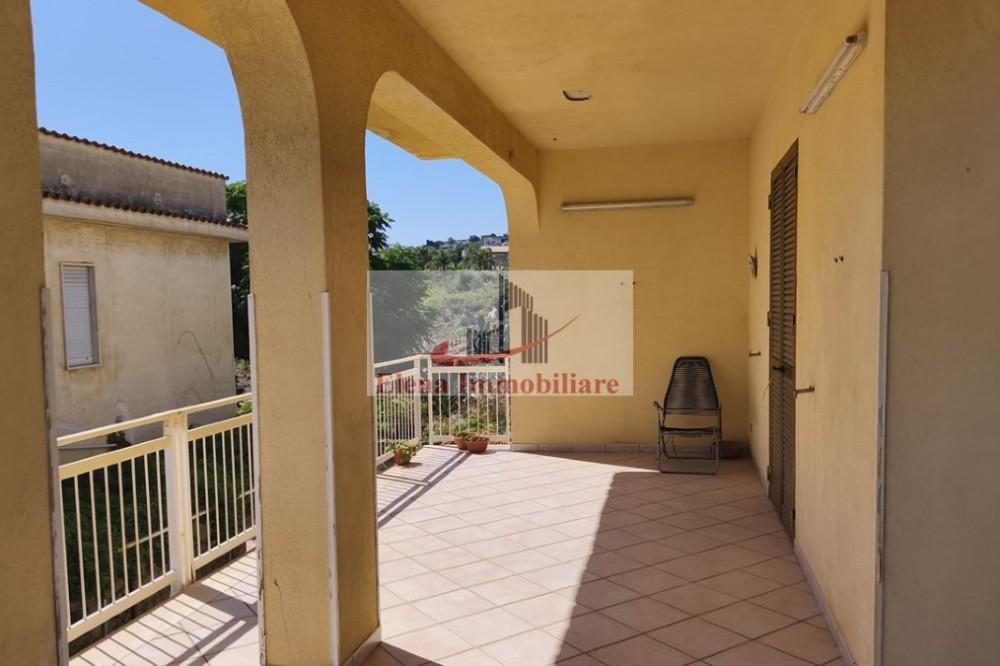 casa indipendente in vendita ad Alcamo in zona Alcamo Marina