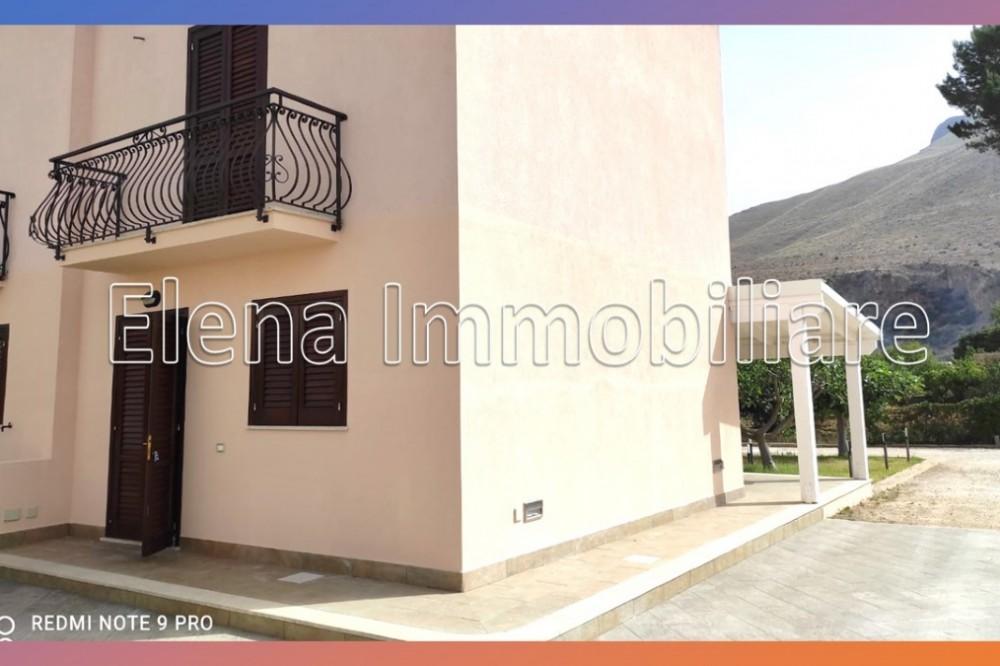 casa indipendente in vendita ad Alcamo