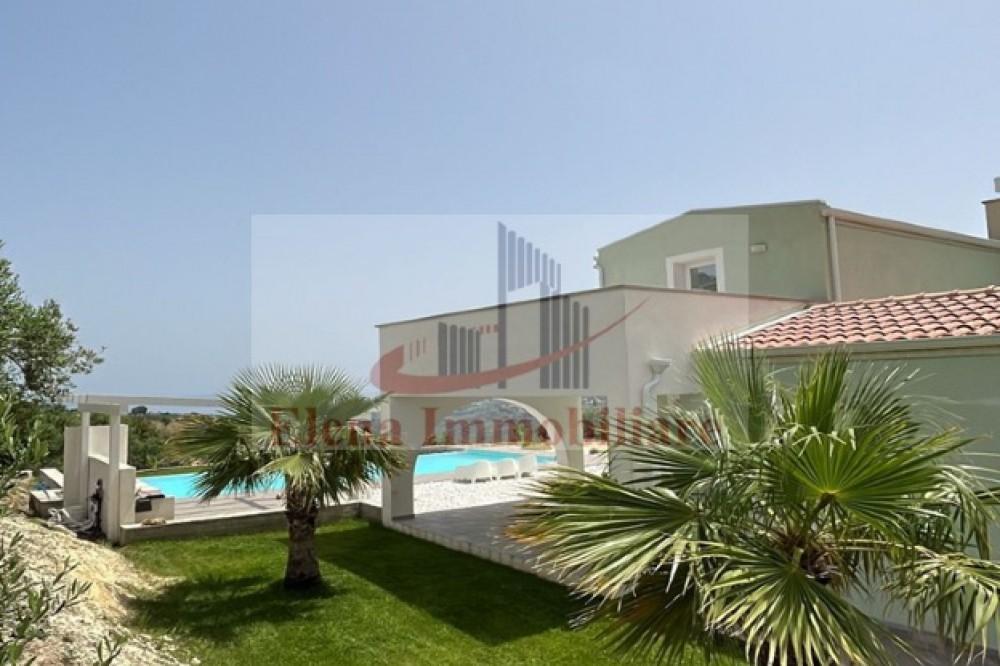 casa indipendente in vendita ad Alcamo