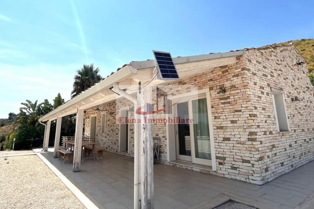 casa indipendente in vendita ad Alcamo