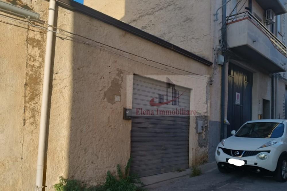 negozio in vendita ad Alcamo