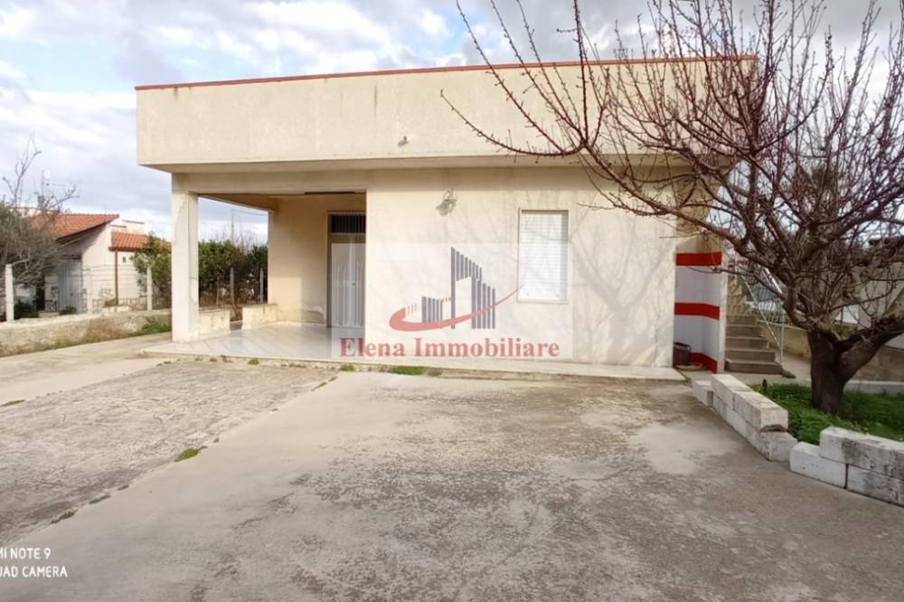 casa indipendente in vendita ad Alcamo in zona Alcamo Marina