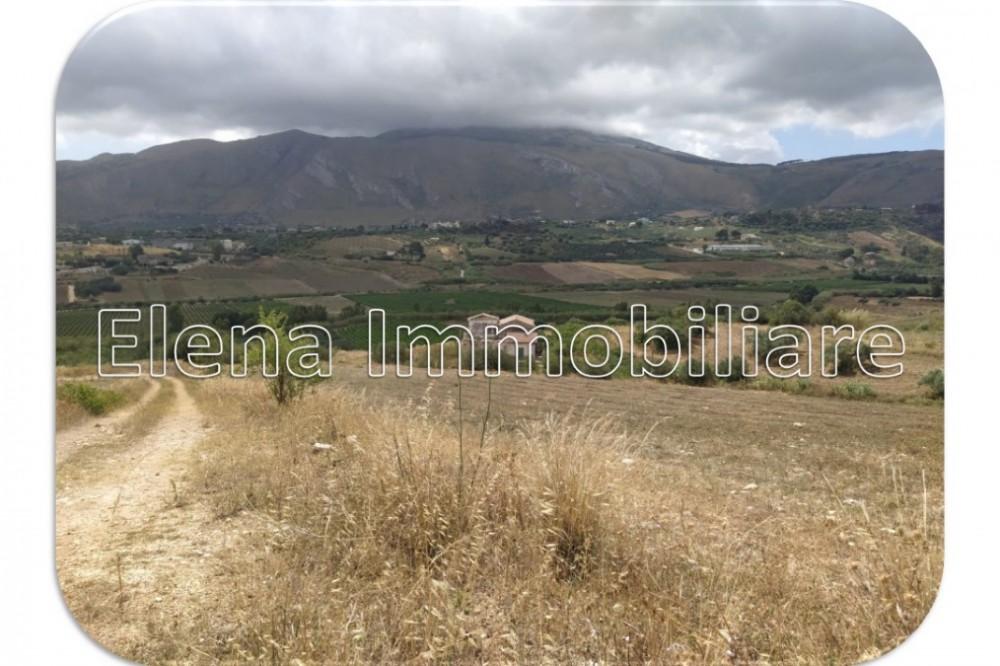 terreno edificabile in vendita ad Alcamo