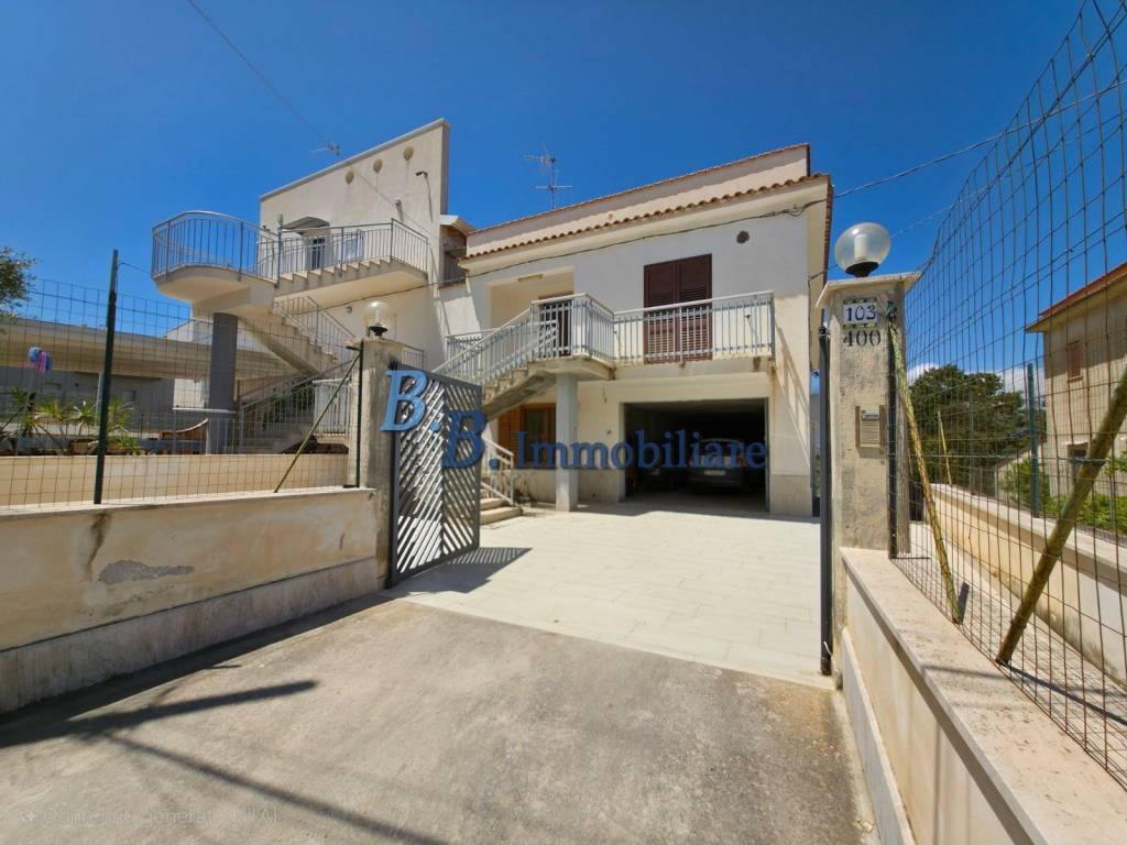 casa indipendente in vendita ad Alcamo in zona Centro Città