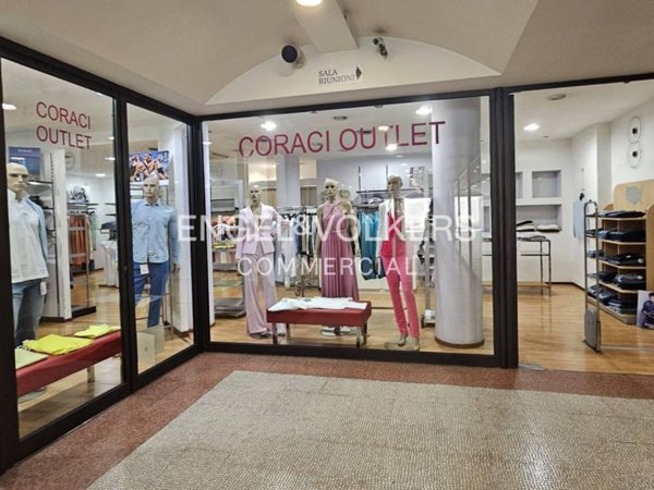 negozio in vendita ad Alcamo