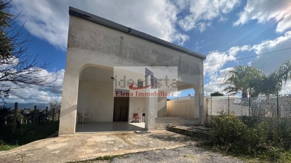 casa indipendente in vendita ad Alcamo in zona Alcamo Marina