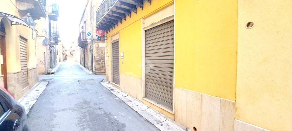 negozio in vendita ad Alcamo