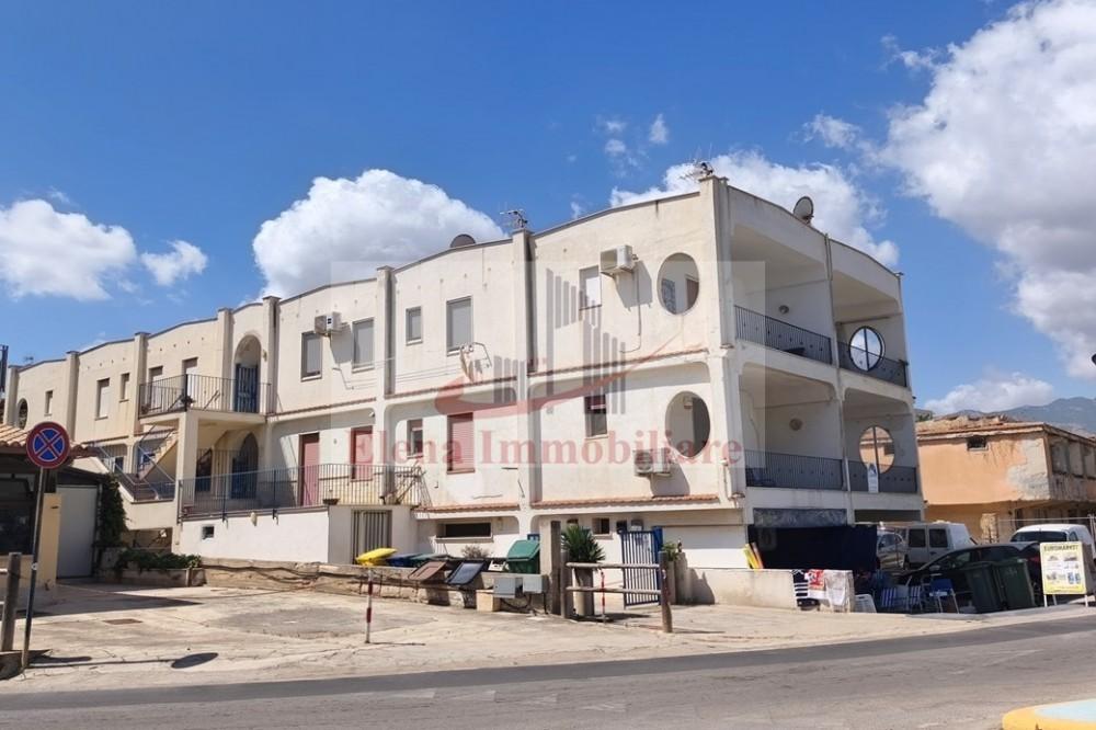 appartamento in vendita ad Alcamo in zona Alcamo Marina
