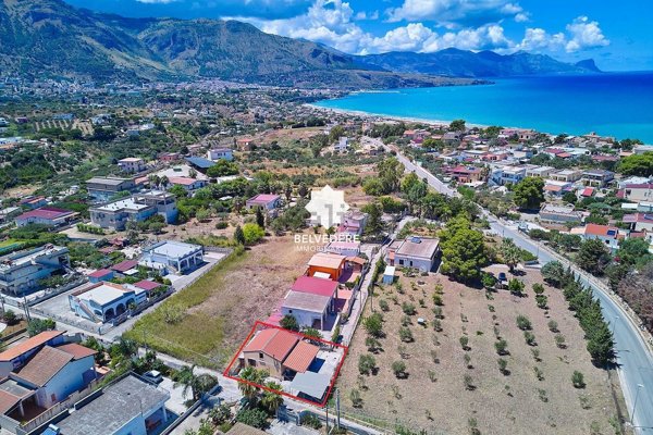 casa indipendente in vendita ad Alcamo