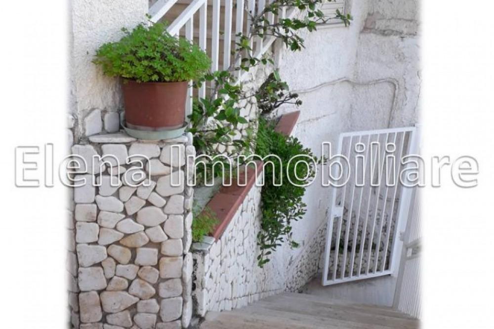 casa indipendente in vendita ad Alcamo in zona Alcamo Marina