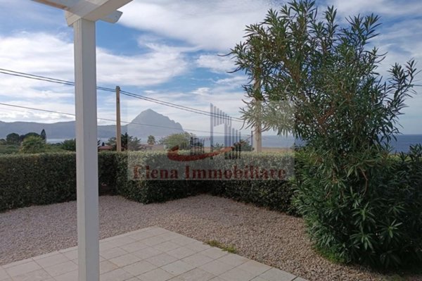 casa indipendente in vendita ad Alcamo