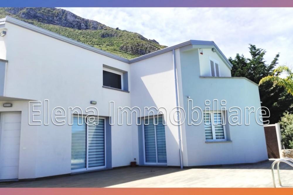 casa indipendente in vendita ad Alcamo