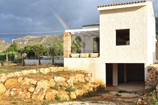 casa indipendente in vendita ad Alcamo