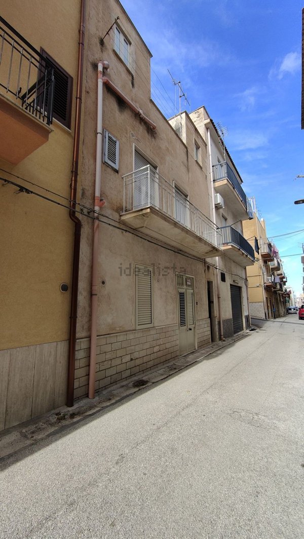 casa indipendente in vendita ad Alcamo