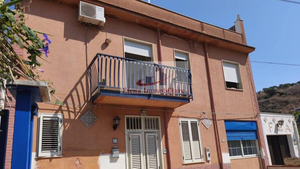 casa indipendente in vendita ad Alcamo in zona Alcamo Marina