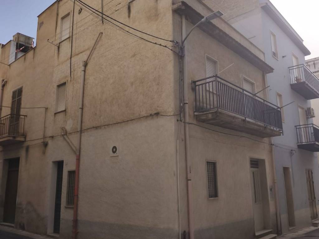 casa indipendente in vendita ad Alcamo