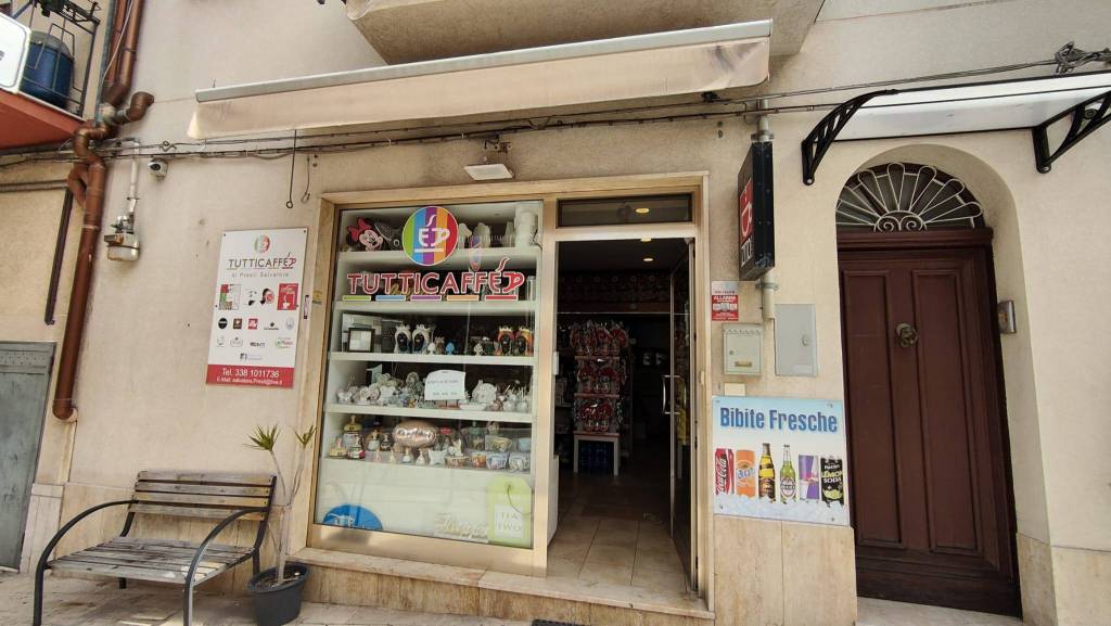 negozio in vendita ad Alcamo