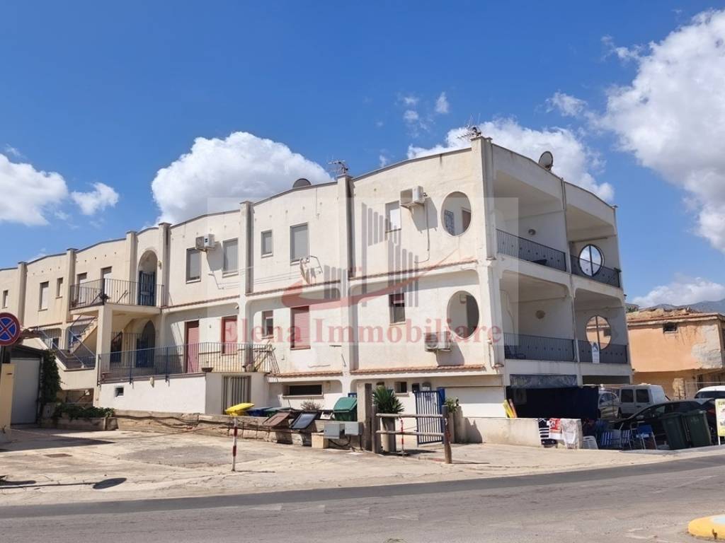 appartamento in vendita ad Alcamo in zona Alcamo Marina