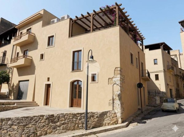 casa indipendente in vendita ad Alcamo