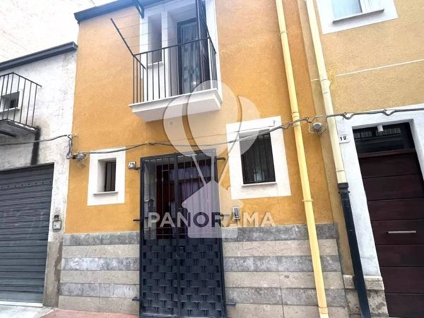 casa indipendente in vendita ad Alcamo