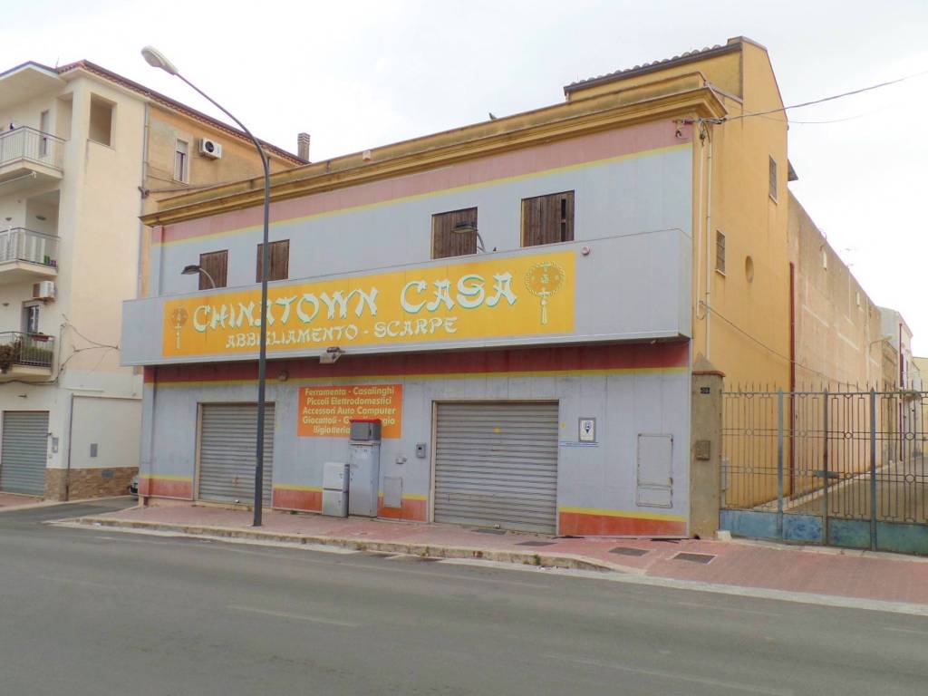 negozio in vendita ad Alcamo