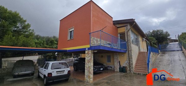 casa indipendente in vendita ad Alcamo