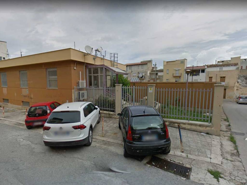 intera palazzina in vendita ad Alcamo in zona Centro Città