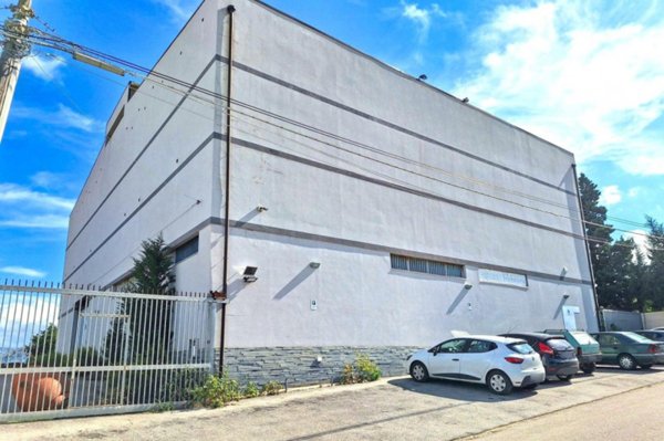 locale di sgombero in vendita ad Alcamo