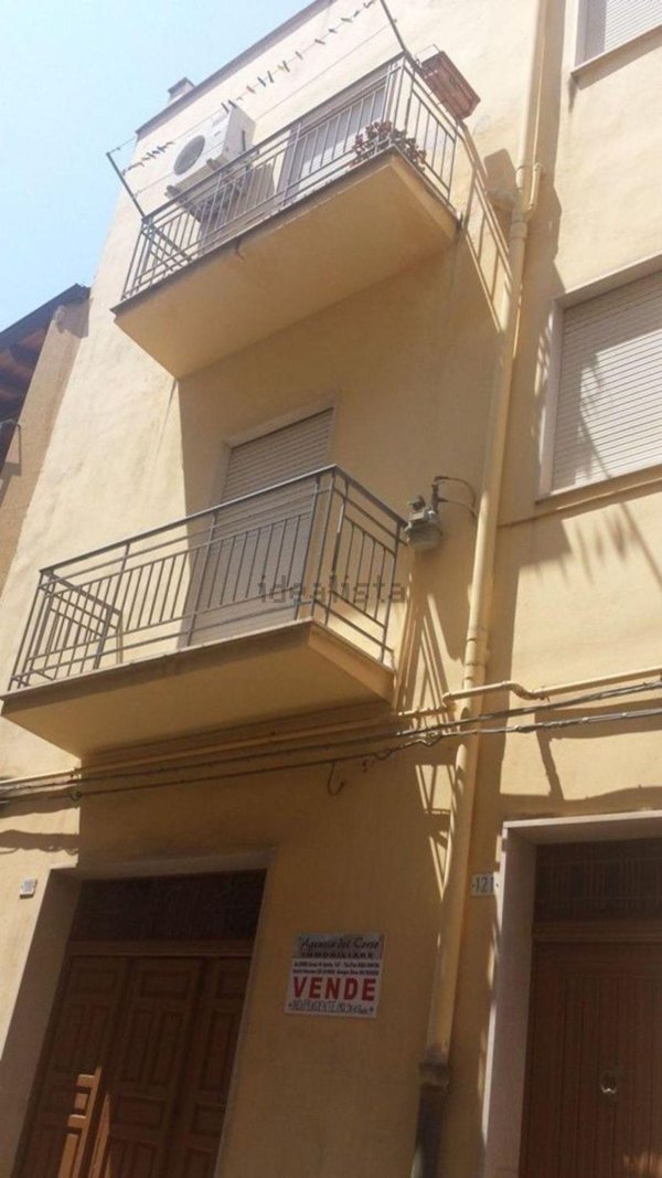 casa indipendente in vendita ad Alcamo in zona Centro Città