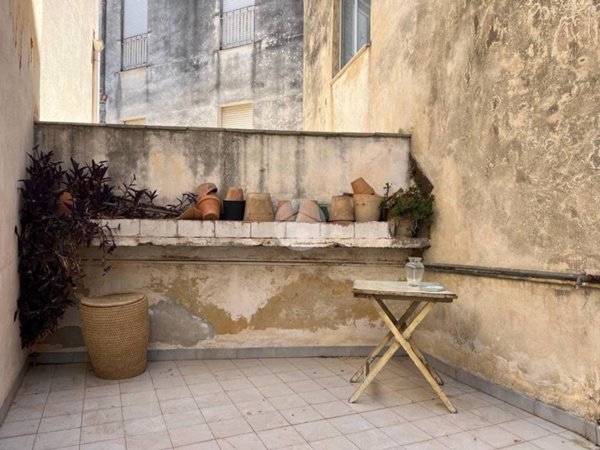 casa indipendente in vendita ad Alcamo in zona Centro Città