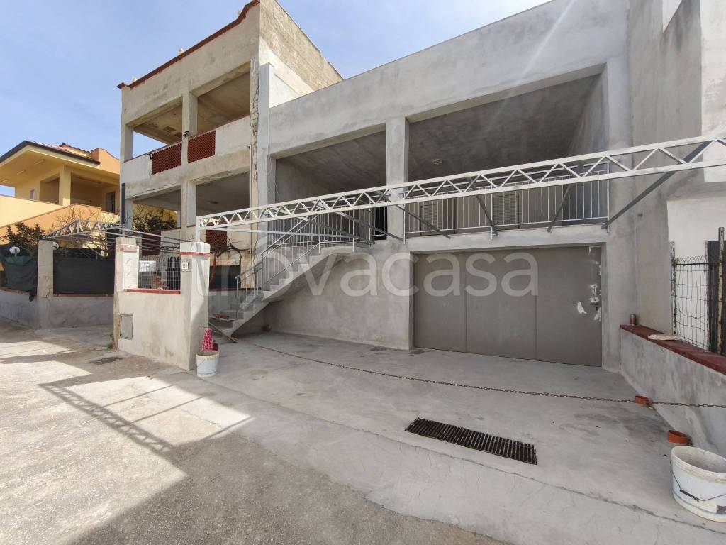 casa indipendente in vendita ad Alcamo in zona Alcamo Marina