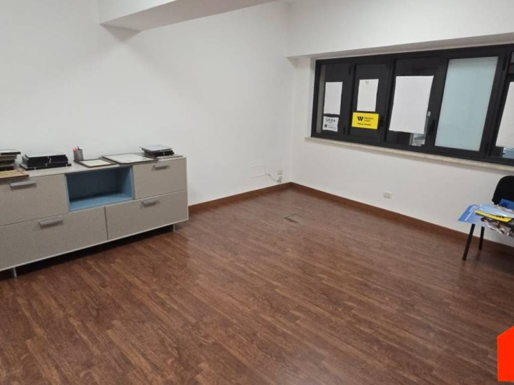 negozio in vendita ad Alcamo