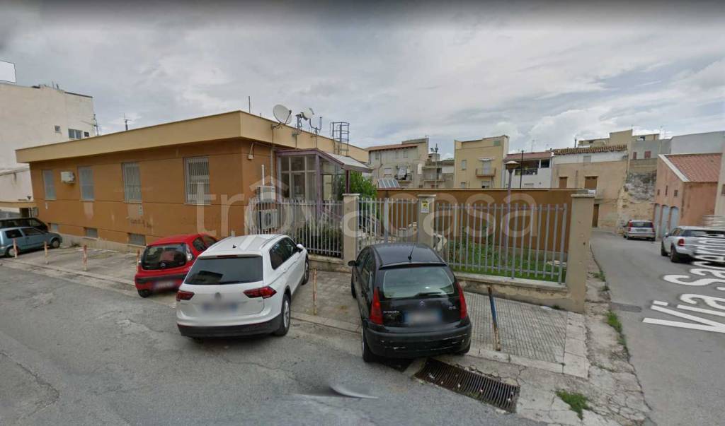 locale commerciale in vendita ad Alcamo