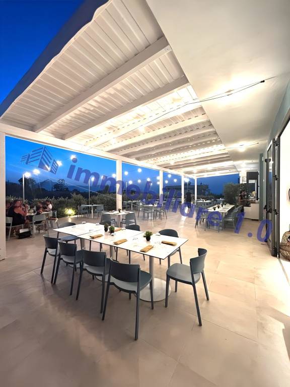 negozio in vendita ad Alcamo in zona Alcamo Marina