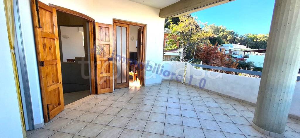 casa indipendente in vendita ad Alcamo in zona Alcamo Marina