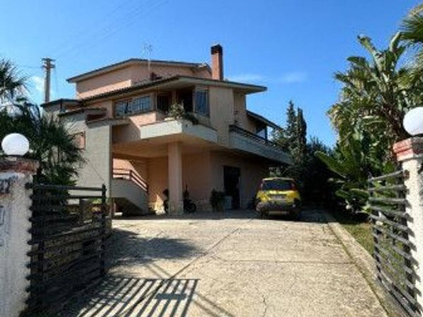 casa indipendente in vendita ad Alcamo