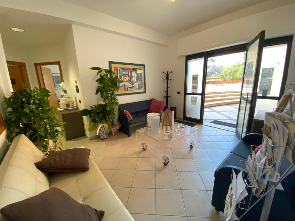 negozio in vendita ad Alcamo