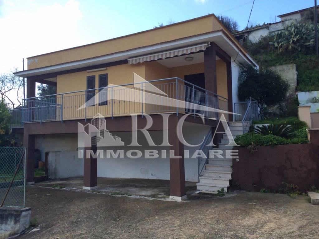 casa indipendente in vendita ad Alcamo in zona Alcamo Marina