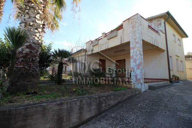 casa indipendente in vendita ad Alcamo in zona Alcamo Marina