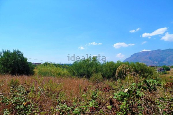 terreno edificabile in vendita ad Alcamo in zona Alcamo Marina