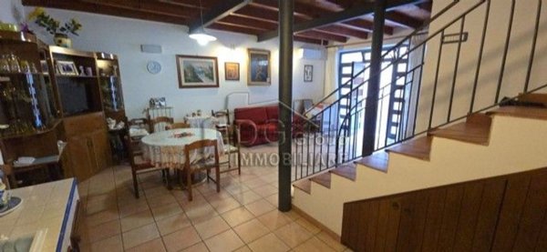 casa indipendente in vendita ad Alcamo