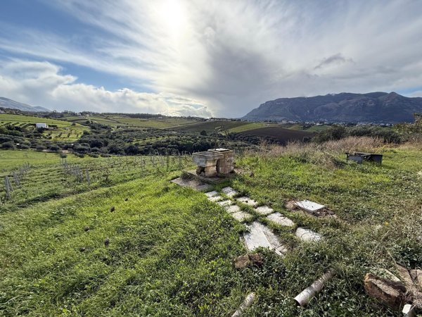 casa indipendente in vendita ad Alcamo