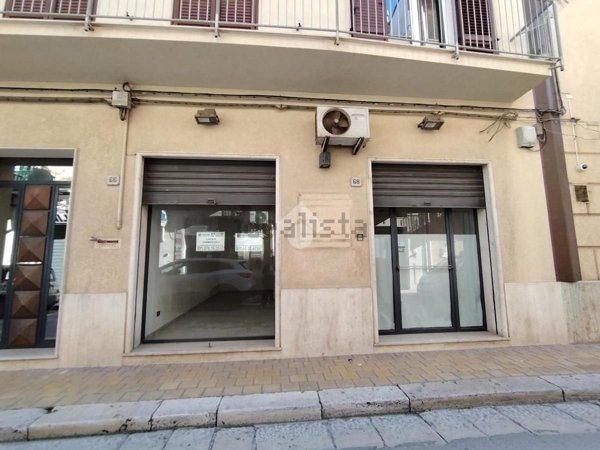 negozio in vendita ad Alcamo