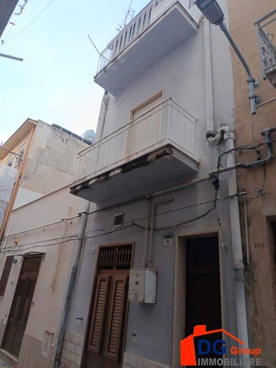 casa indipendente in vendita ad Alcamo