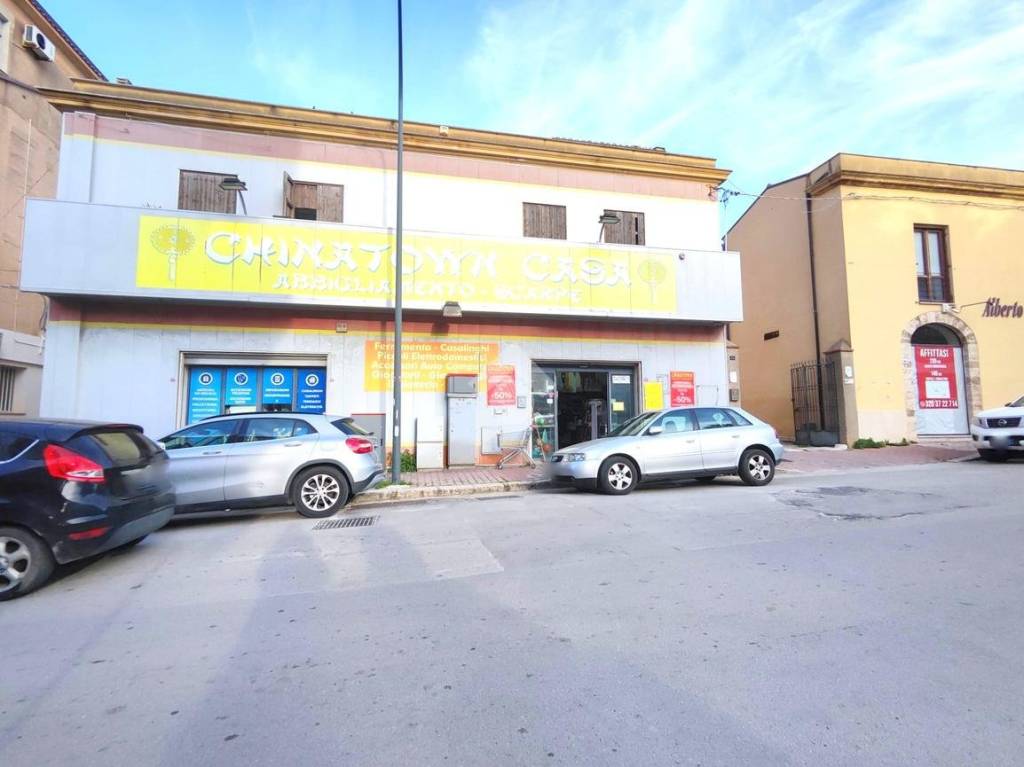 negozio in vendita ad Alcamo